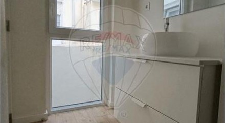 Residential - Condo/Apartment - T1 - Misericórdia, Lisbon - PT
