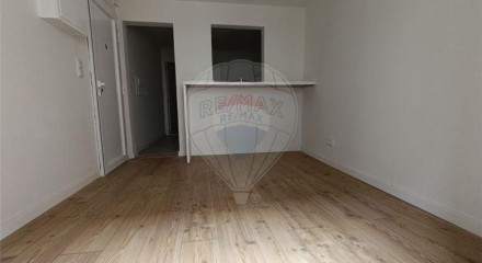Residential - Condo/Apartment - T1 - Misericórdia, Lisbon - PT