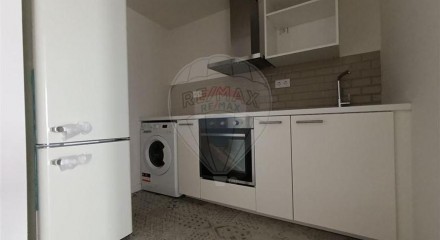 Residential - Condo/Apartment - T1 - Misericórdia, Lisbon - PT