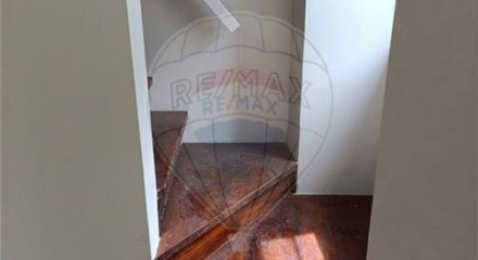 Residential - Condo/Apartment - T2 - Misericórdia, Lisbon - PT