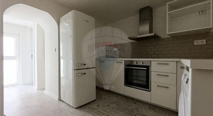 Residential - Condo/Apartment - T2 - Misericórdia, Lisbon - PT