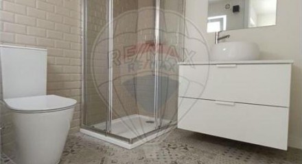 Residential - Condo/Apartment - T2 - Misericórdia, Lisbon - PT