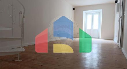 Residential - Condo/Apartment - T2 - Misericórdia, Lisbon - PT