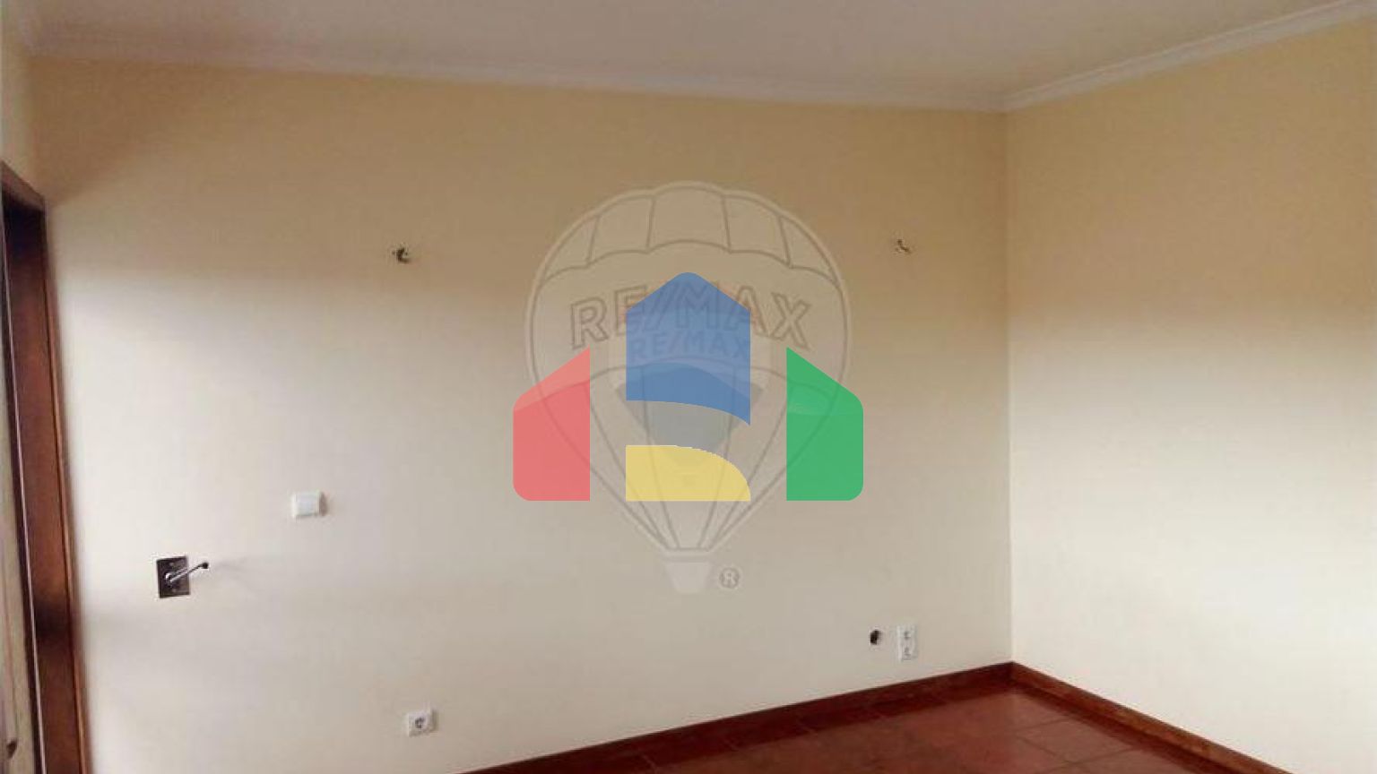 Residential - Condo/Apartment - T3 - Valongo, Valongo - PT