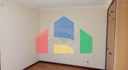 Residential - Condo/Apartment - T3 - Valongo, Valongo - PT