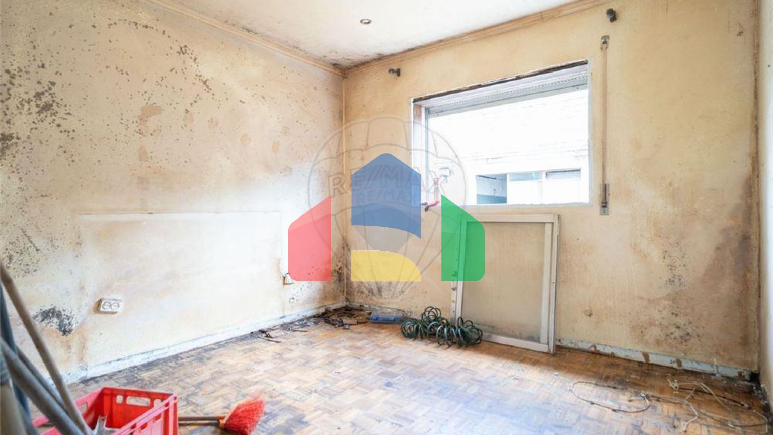 Residential - Condo/Apartment - T3 - Valongo, Valongo - PT