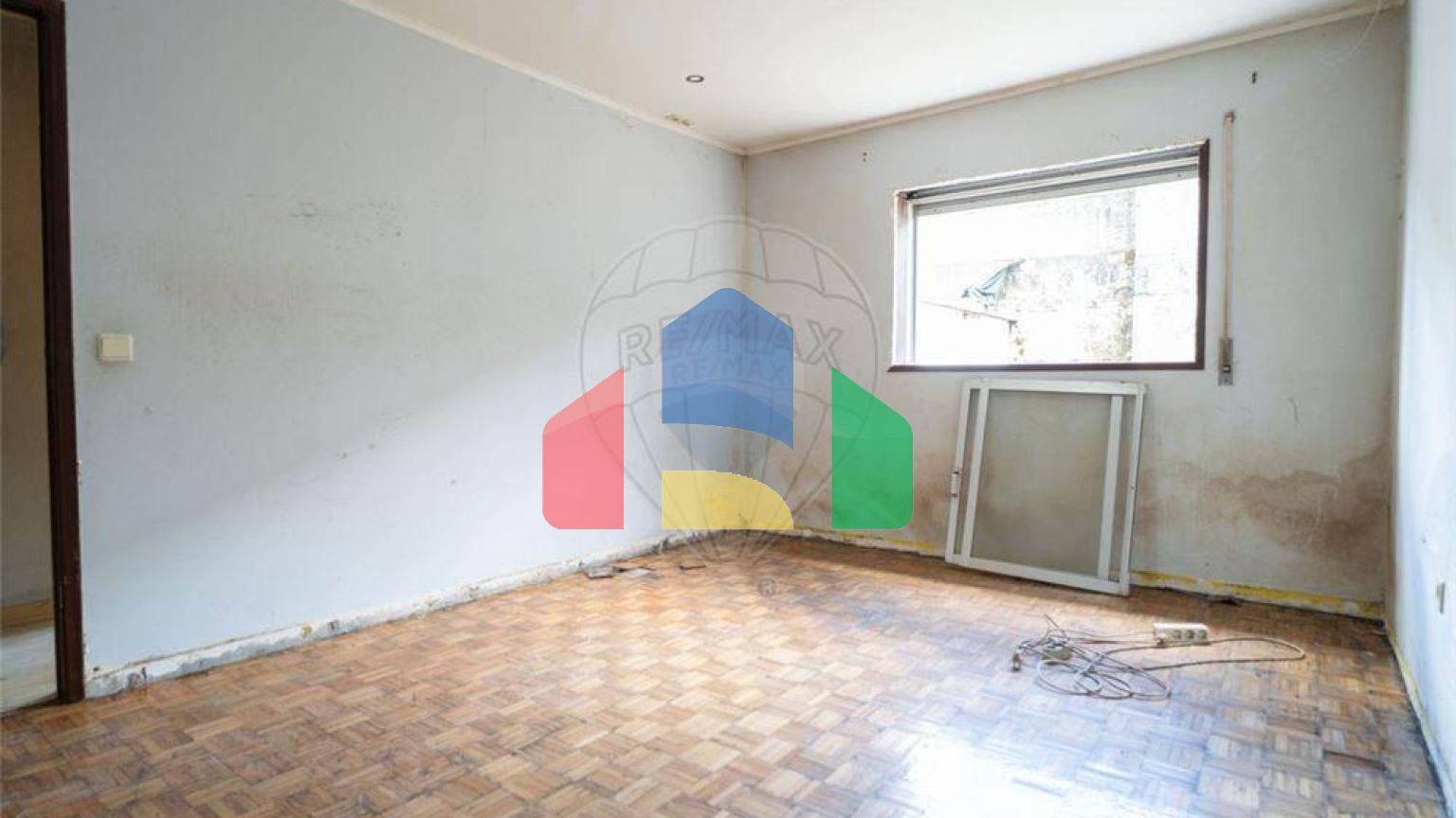 Residential - Condo/Apartment - T3 - Valongo, Valongo - PT