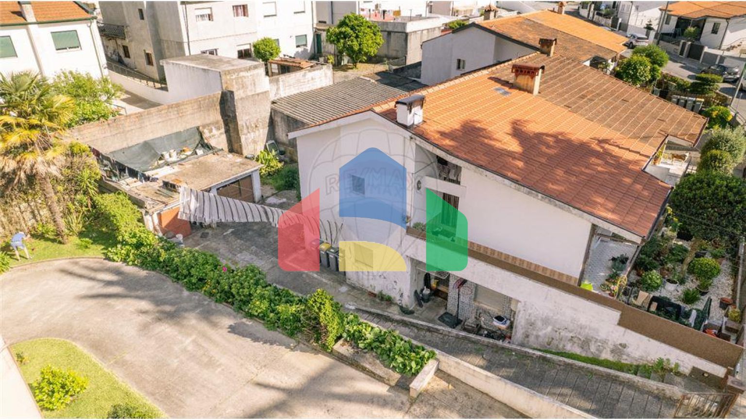 Residential - Condo/Apartment - T3 - Valongo, Valongo - PT