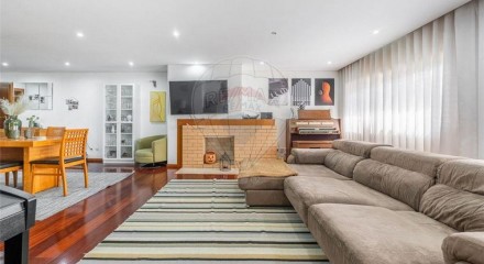 Residential - Condo/Apartment - T4 - Costa, Guimaraes - PT