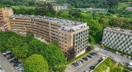 Residential - Condo/Apartment - T4 - Costa, Guimaraes - PT