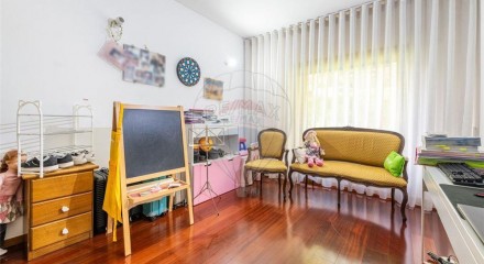 Residential - Condo/Apartment - T4 - Costa, Guimaraes - PT
