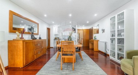 Residential - Condo/Apartment - T4 - Costa, Guimaraes - PT