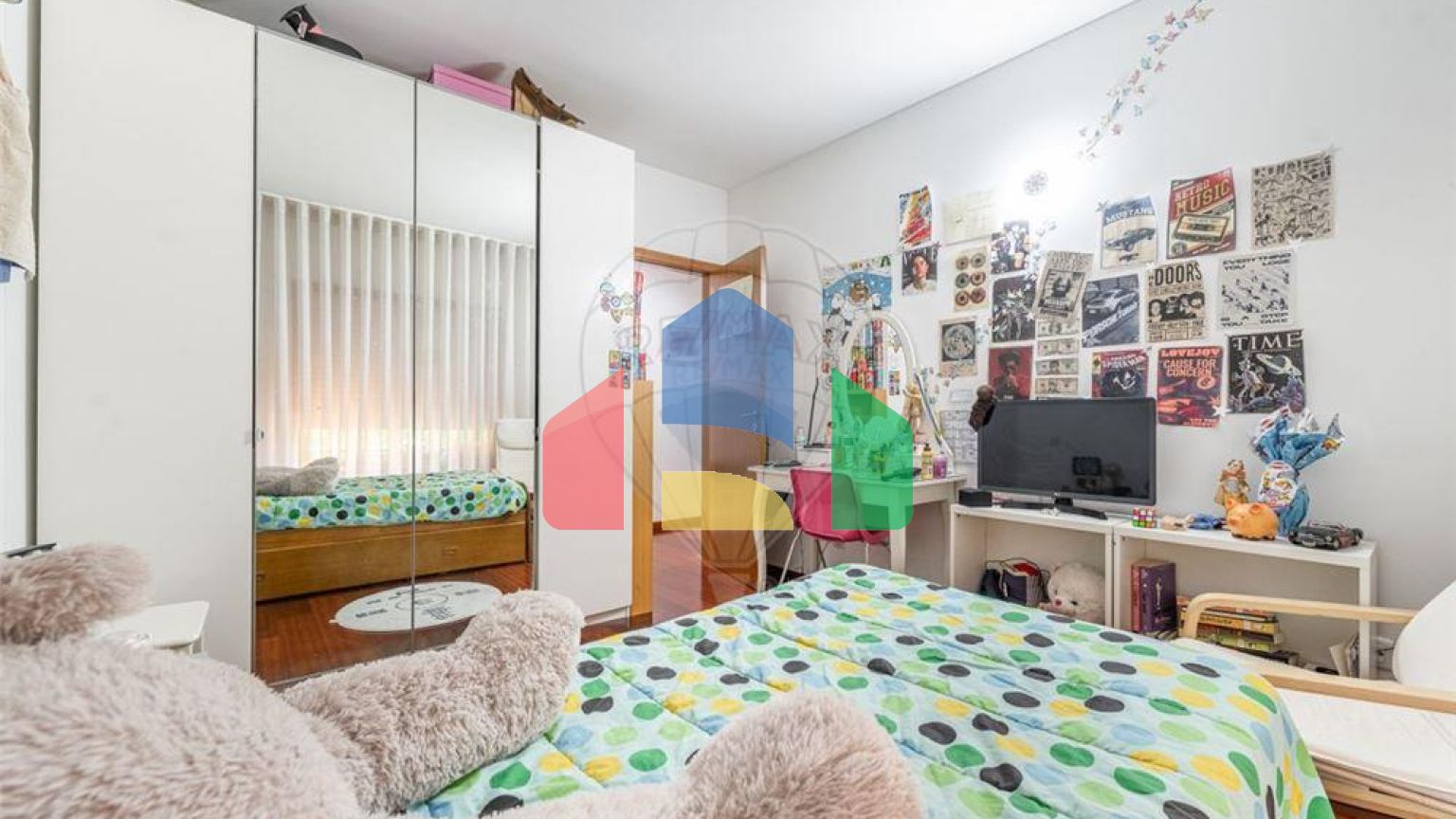 Residential - Condo/Apartment - T4 - Costa, Guimaraes - PT