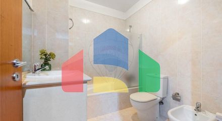 Residential - Condo/Apartment - T4 - Costa, Guimaraes - PT