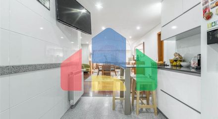 Residential - Condo/Apartment - T4 - Costa, Guimaraes - PT