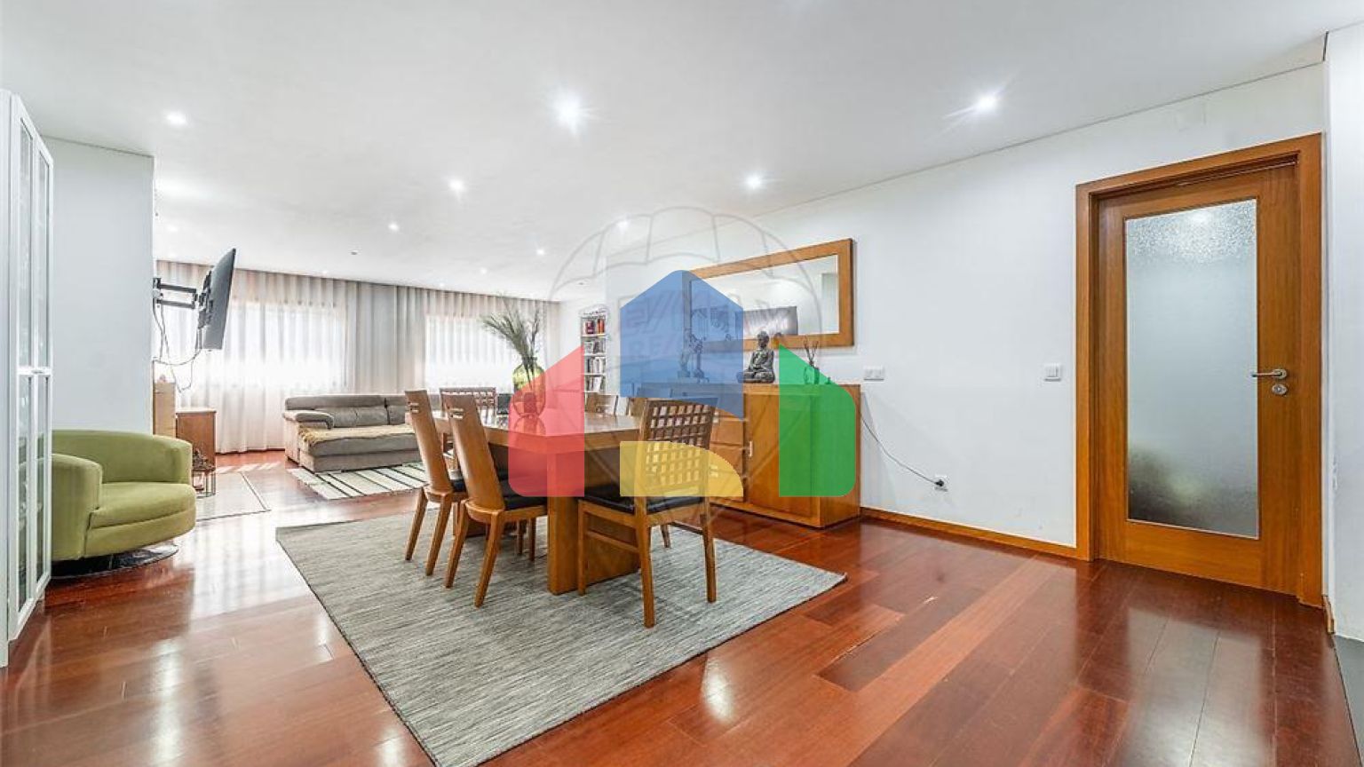 Residential - Condo/Apartment - T4 - Costa, Guimaraes - PT