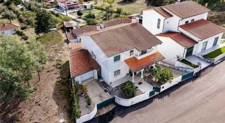 Residential - Single Family Home - T5 - Lousã e Vilarinho, Lousa - PT