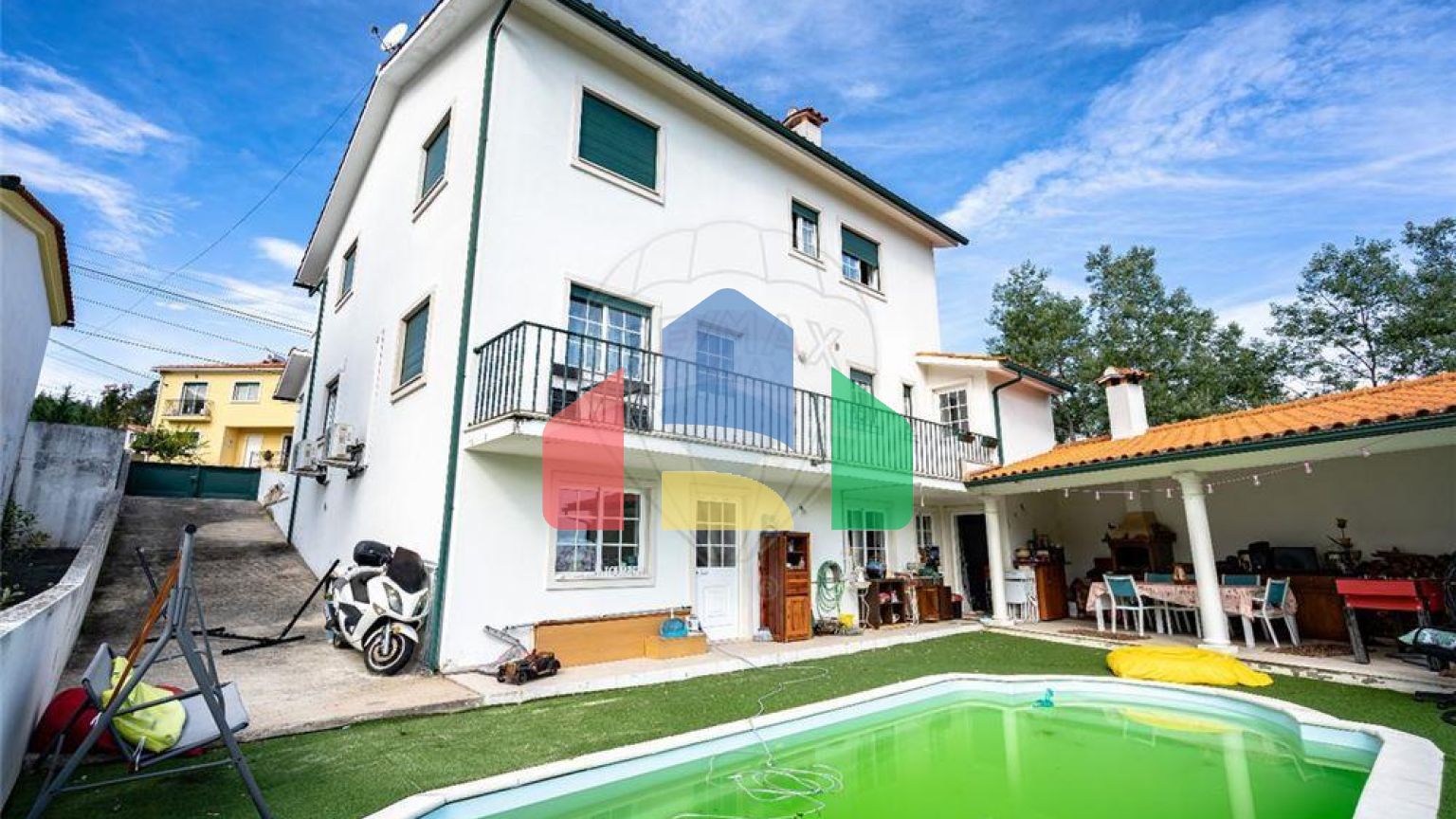 Residential - Single Family Home - T5 - Lousã e Vilarinho, Lousa - PT