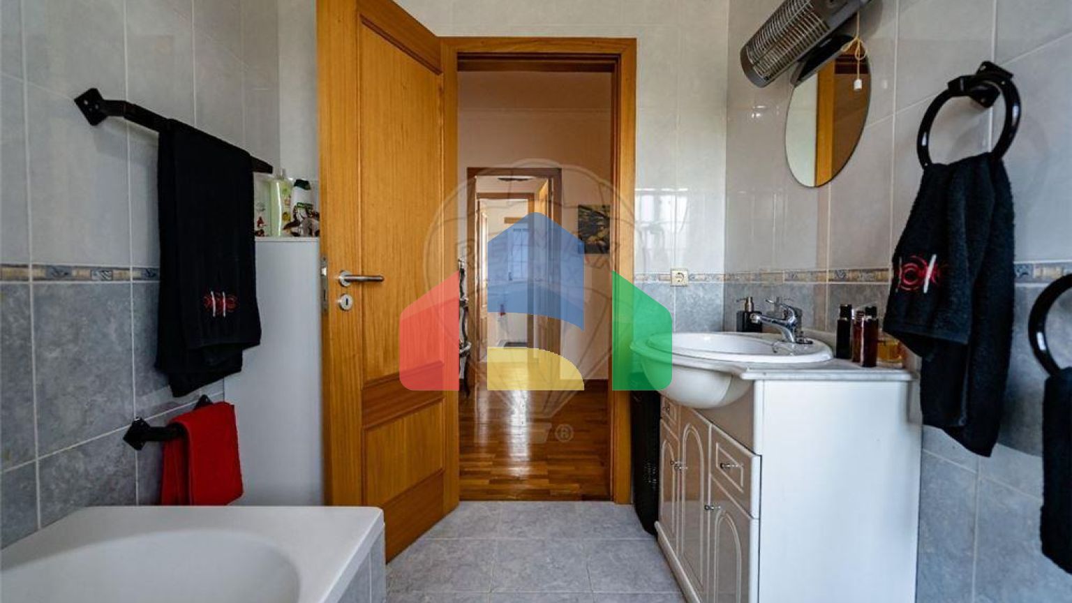 Residential - Single Family Home - T5 - Lousã e Vilarinho, Lousa - PT