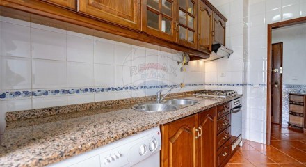 Residential - Condo/Apartment - T1 - Lousã e Vilarinho, Lousa - PT
