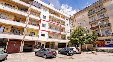 Residential - Condo/Apartment - T1 - Lousã e Vilarinho, Lousa - PT
