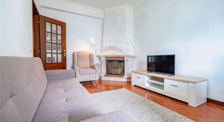 Residential - Condo/Apartment - T1 - Lousã e Vilarinho, Lousa - PT