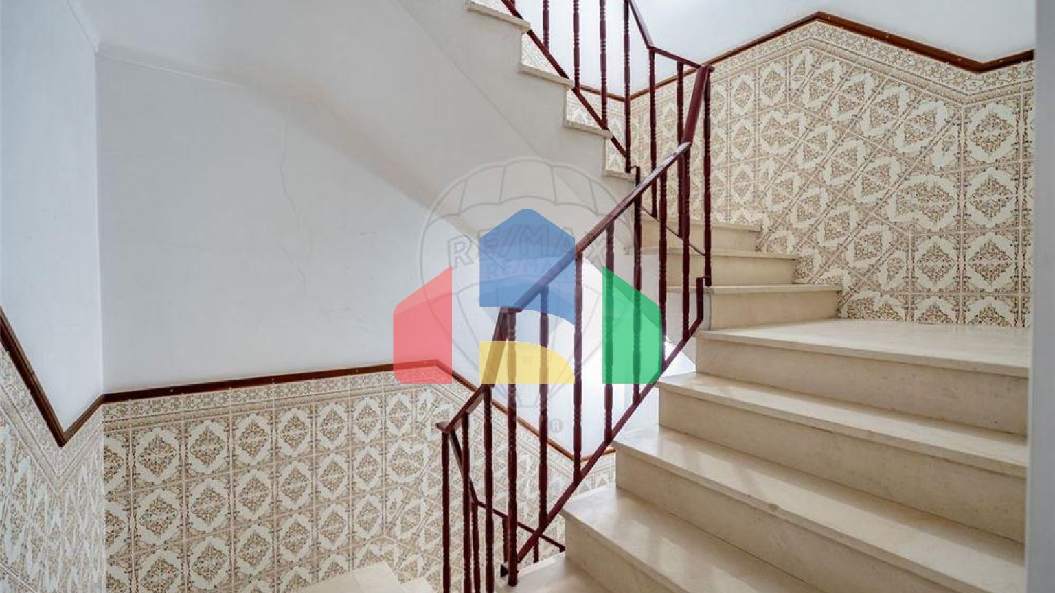 Residential - Condo/Apartment - T1 - Lousã e Vilarinho, Lousa - PT