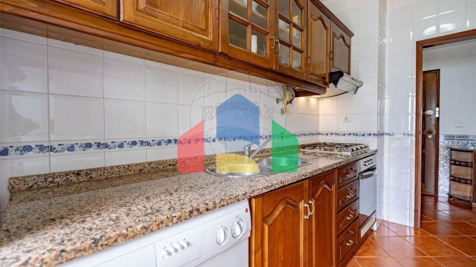 Residential - Condo/Apartment - T1 - Lousã e Vilarinho, Lousa - PT