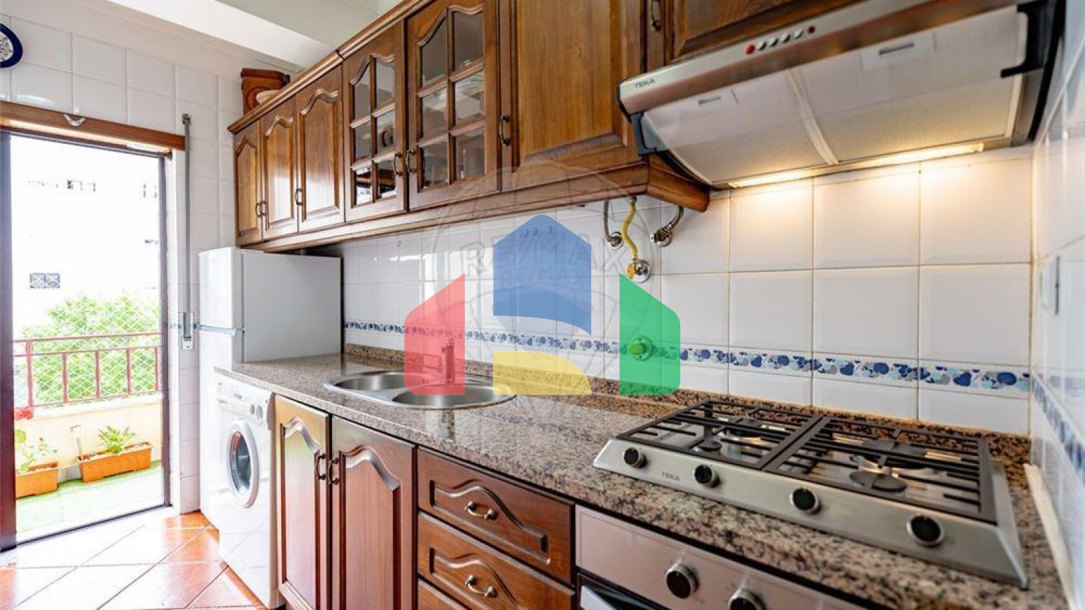 Residential - Condo/Apartment - T1 - Lousã e Vilarinho, Lousa - PT