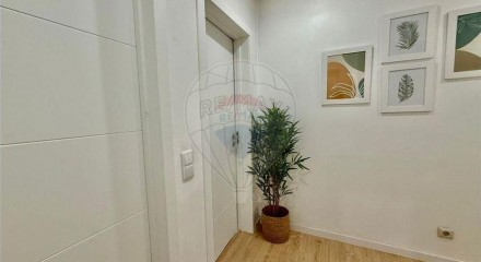 Residential - Condo/Apartment - T3 - Setubal (Sao Sebastiao), Setubal - PT