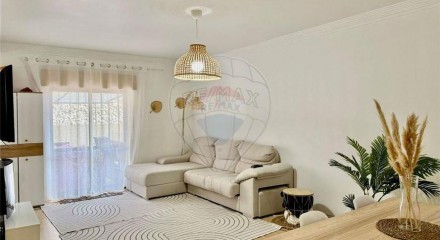 Residential - Condo/Apartment - T3 - Setubal (Sao Sebastiao), Setubal - PT