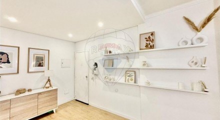 Residential - Condo/Apartment - T3 - Setubal (Sao Sebastiao), Setubal - PT