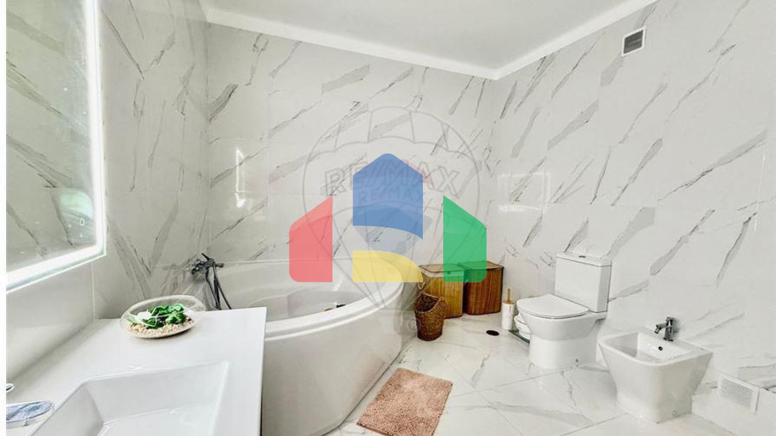 Residential - Condo/Apartment - T3 - Setubal (Sao Sebastiao), Setubal - PT