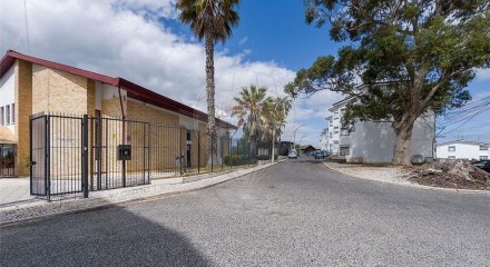 Residential - Condo/Apartment - T2 - Setubal (Sao Sebastiao), Setubal - PT