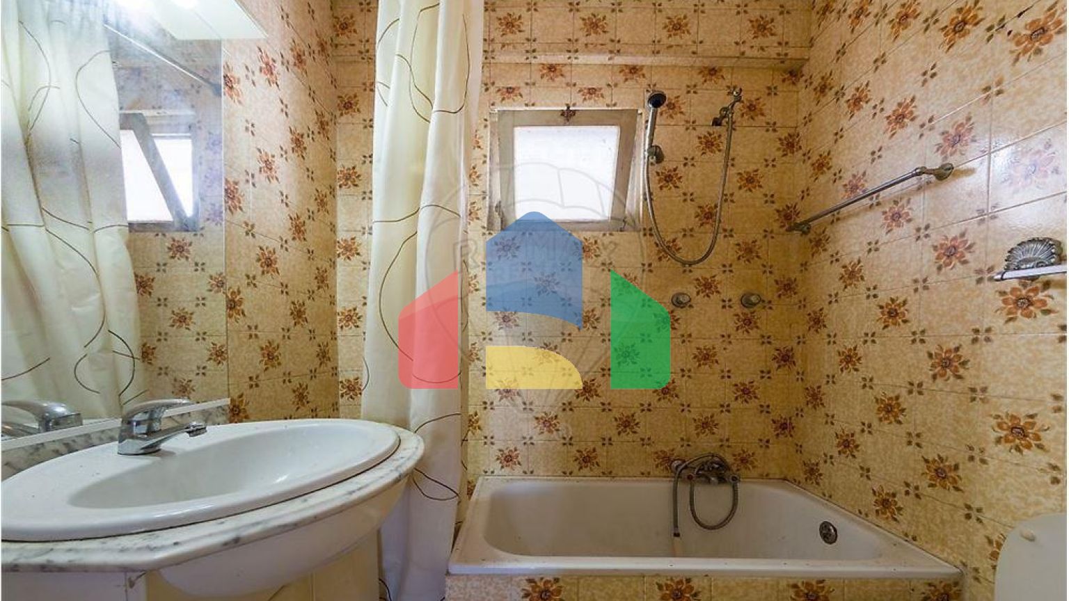 Residential - Condo/Apartment - T2 - Setubal (Sao Sebastiao), Setubal - PT