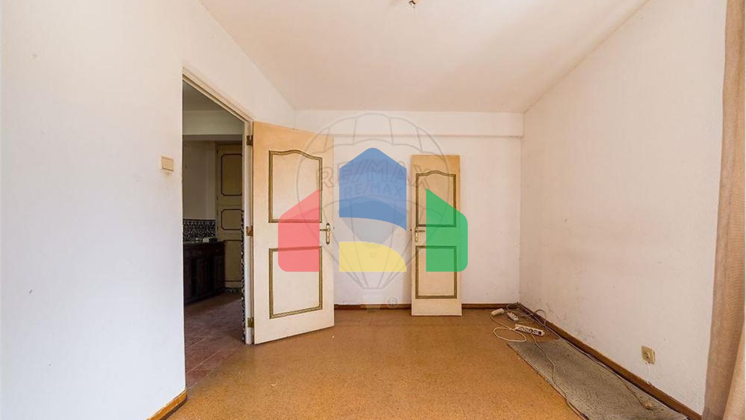 Residential - Condo/Apartment - T2 - Setubal (Sao Sebastiao), Setubal - PT