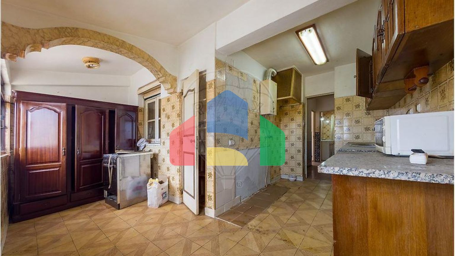 Residential - Condo/Apartment - T2 - Setubal (Sao Sebastiao), Setubal - PT