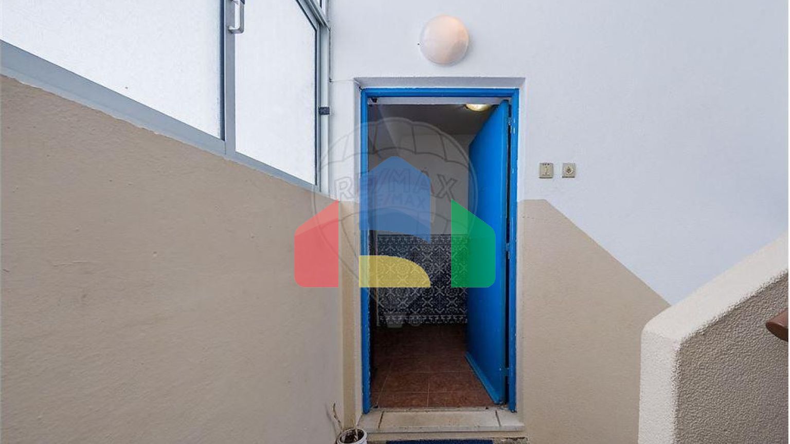 Residential - Condo/Apartment - T2 - Setubal (Sao Sebastiao), Setubal - PT