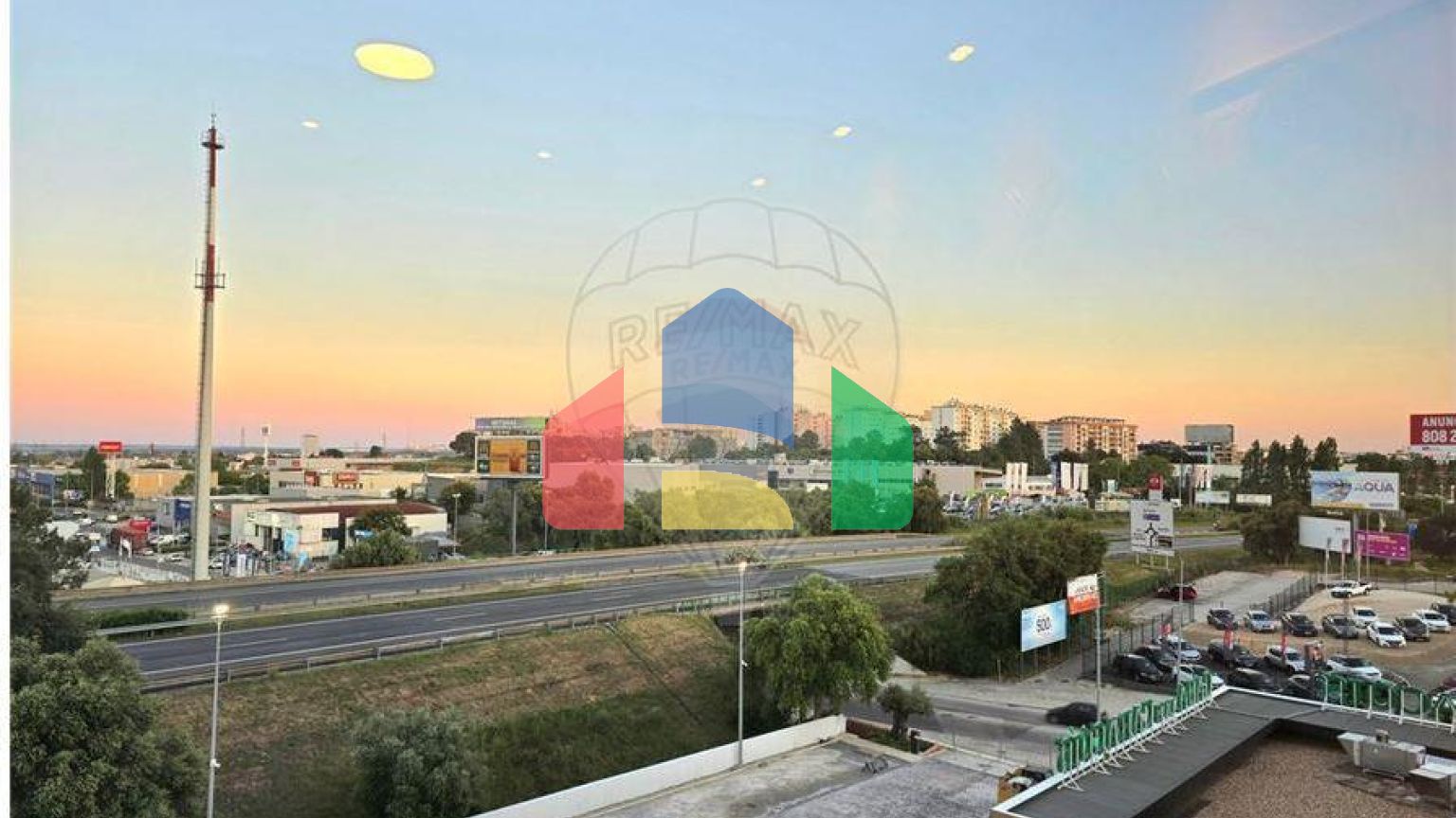 Residential - Condo/Apartment - T2 - Setubal (Sao Sebastiao), Setubal - PT