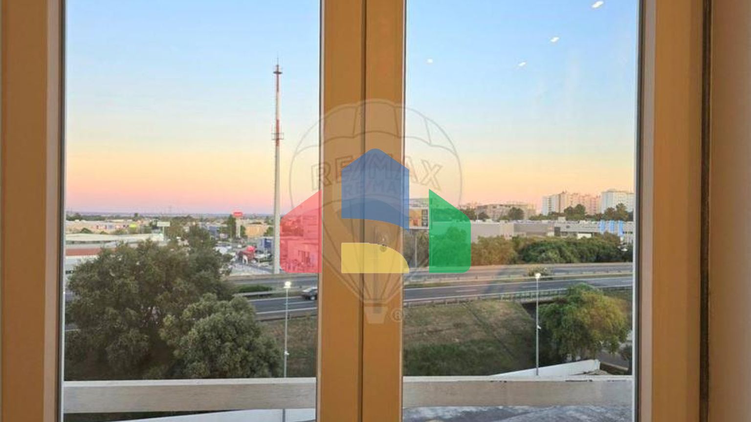 Residential - Condo/Apartment - T2 - Setubal (Sao Sebastiao), Setubal - PT