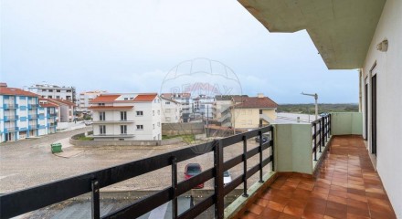 Residential - Condo/Apartment - T2 - Coimbrao, Leiria - PT