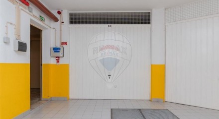 Residential - Condo/Apartment - T3 - Vialonga, Vila Franca de Xira - PT