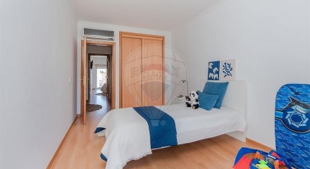 Residential - Condo/Apartment - T3 - Vialonga, Vila Franca de Xira - PT