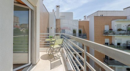 Residential - Condo/Apartment - T3 - Vialonga, Vila Franca de Xira - PT