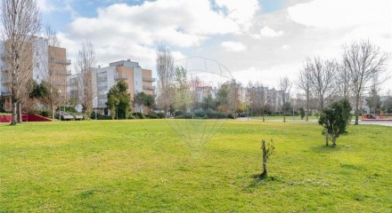 Residential - Condo/Apartment - T3 - Vialonga, Vila Franca de Xira - PT