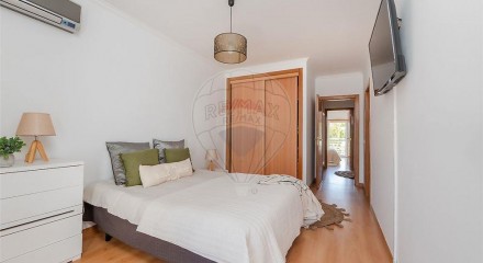 Residential - Condo/Apartment - T3 - Vialonga, Vila Franca de Xira - PT