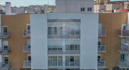 Residential - Condo/Apartment - T3 - Vialonga, Vila Franca de Xira - PT