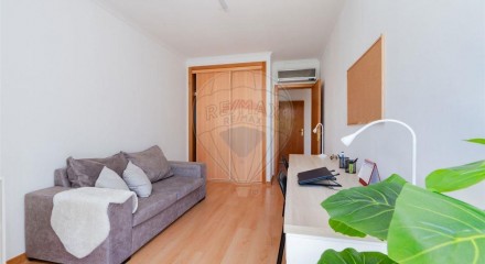 Residential - Condo/Apartment - T3 - Vialonga, Vila Franca de Xira - PT