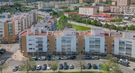 Residential - Condo/Apartment - T3 - Vialonga, Vila Franca de Xira - PT