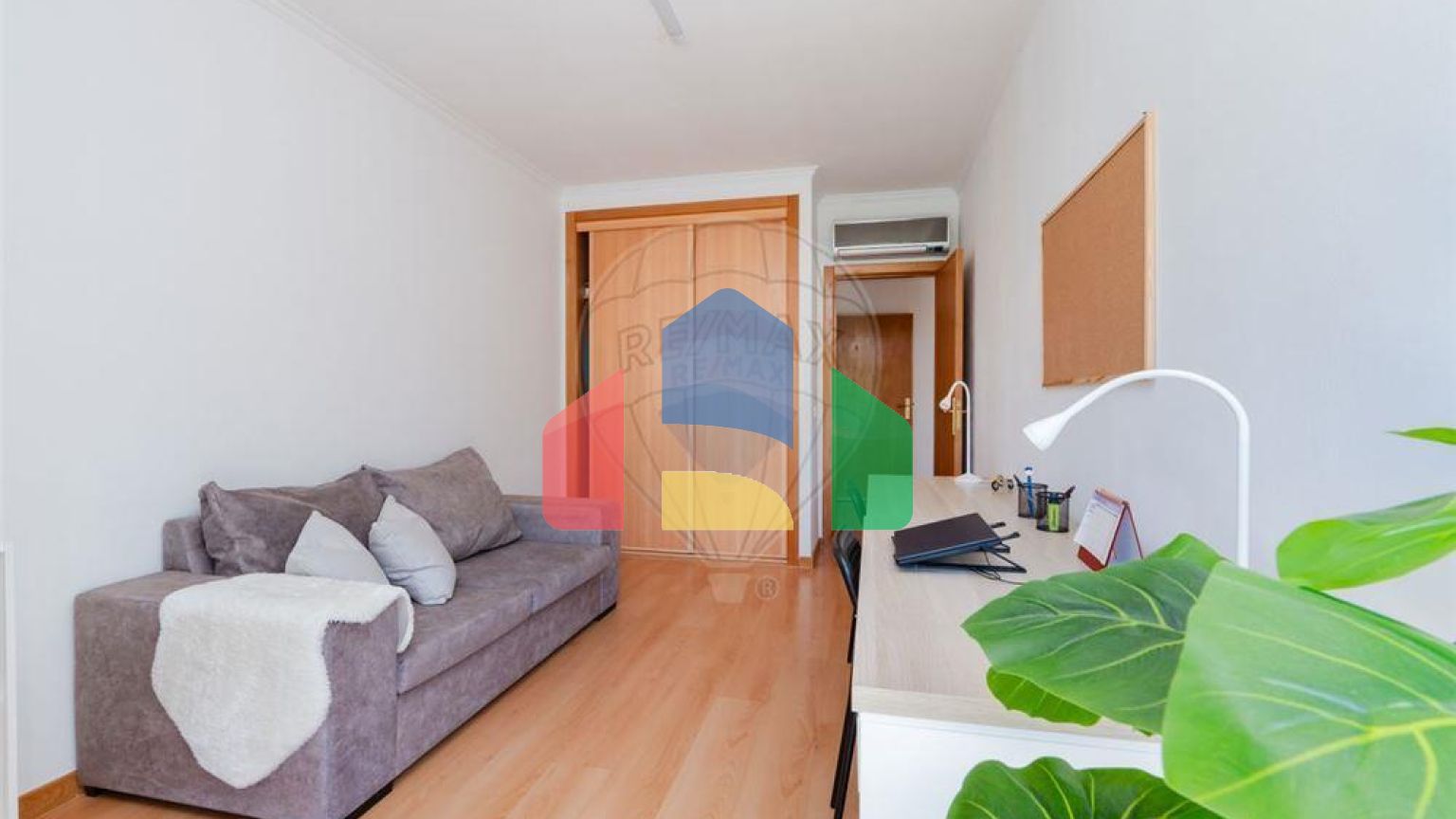 Residential - Condo/Apartment - T3 - Vialonga, Vila Franca de Xira - PT